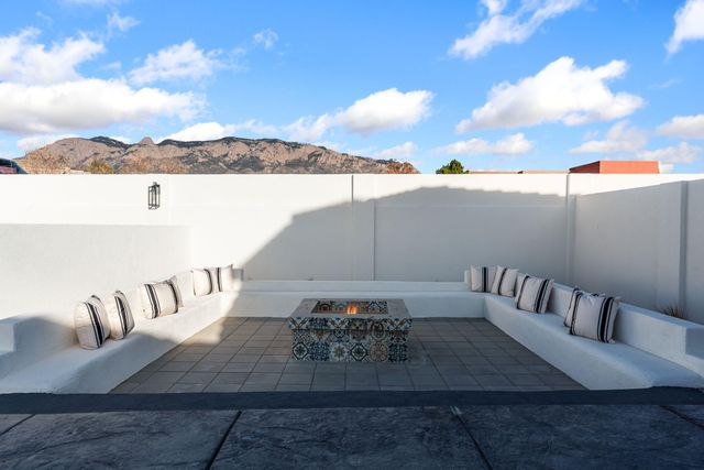 9400 Elena Drive NE, Albuquerque, NM 87122