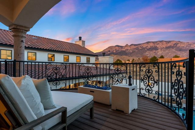 9400 Elena Drive NE, Albuquerque, NM 87122