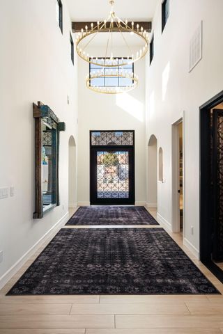9400 Elena Drive NE, Albuquerque, NM 87122