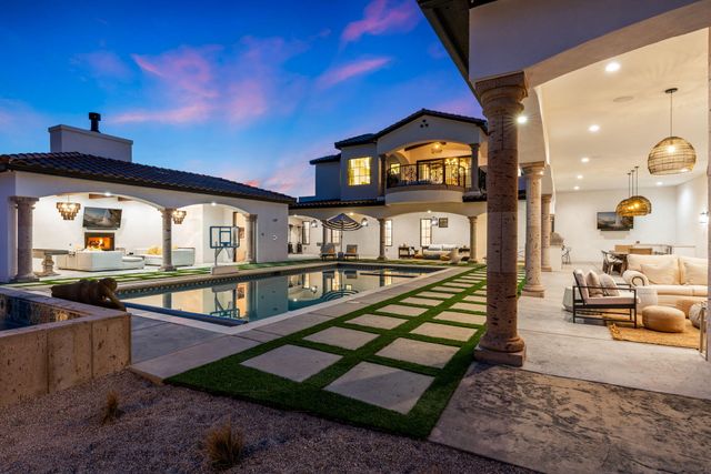 9400 Elena Drive NE, Albuquerque, NM 87122
