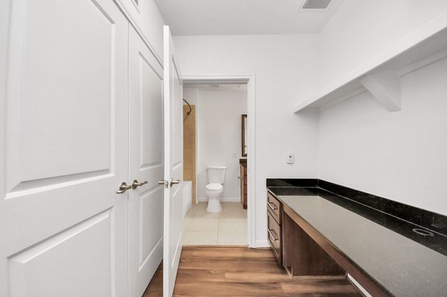 6363 San Felipe Street 313, Houston, TX 77057