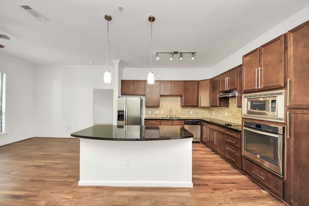 6363 San Felipe Street 313, Houston, TX 77057