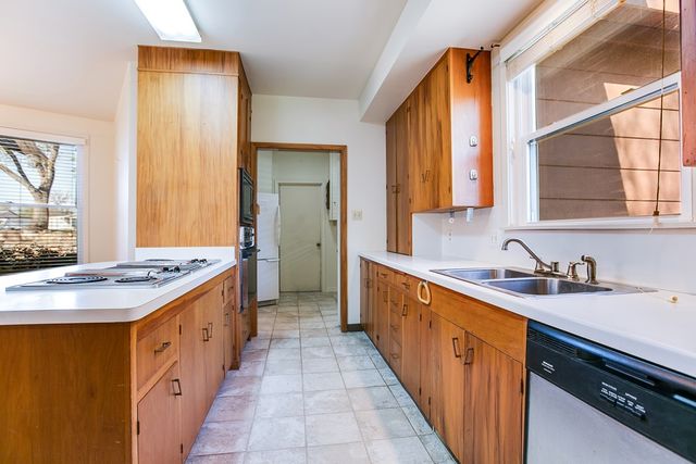 4201 River Bend Dr, San Angelo, TX 76903