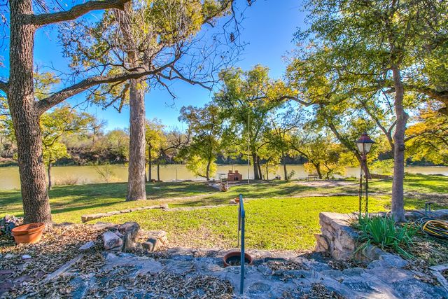 4201 River Bend Dr, San Angelo, TX 76903