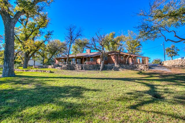 4201 River Bend Dr, San Angelo, TX 76903