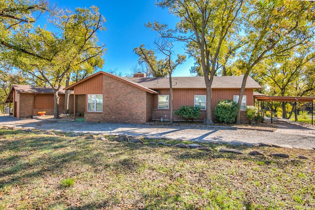 4201 River Bend Dr, San Angelo, TX 76903