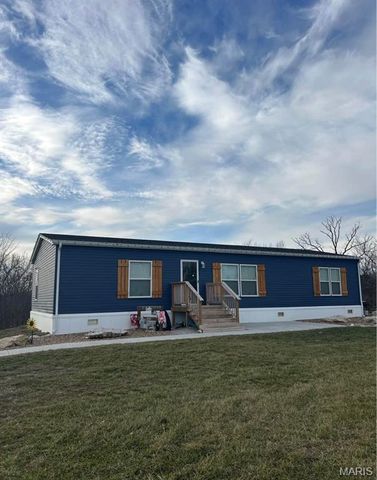 845 Highway EE, Winfield, MO 63389