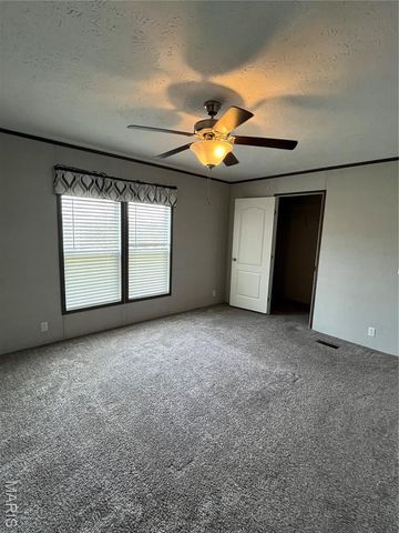 845 Highway EE, Winfield, MO 63389