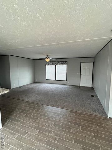 845 Highway EE, Winfield, MO 63389