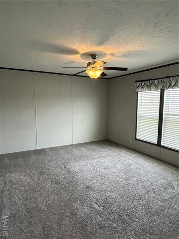 845 Highway EE, Winfield, MO 63389