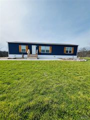 845 Highway EE, Winfield, MO 63389