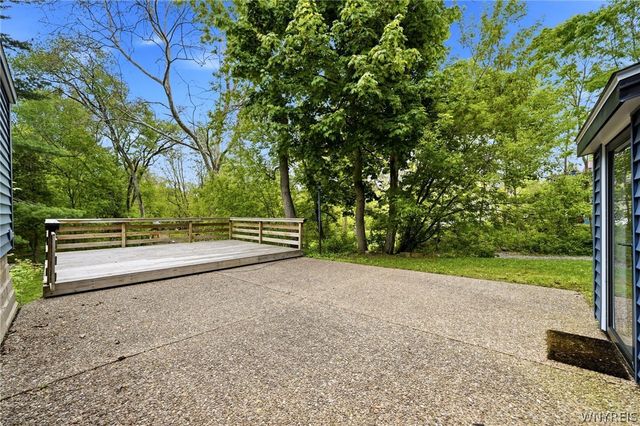 82 Crescent Avenue, Hamburg, NY 14075