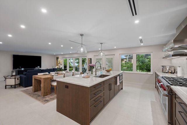 8884 SE Pelican Island Way, Hobe Sound, FL 33455