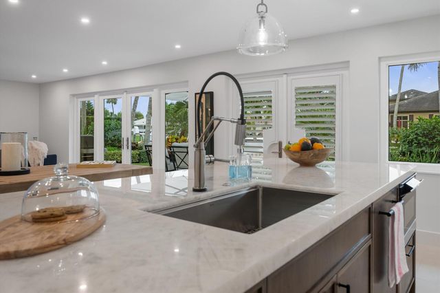 8884 SE Pelican Island Way, Hobe Sound, FL 33455