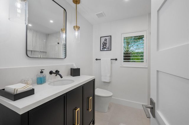8884 SE Pelican Island Way, Hobe Sound, FL 33455