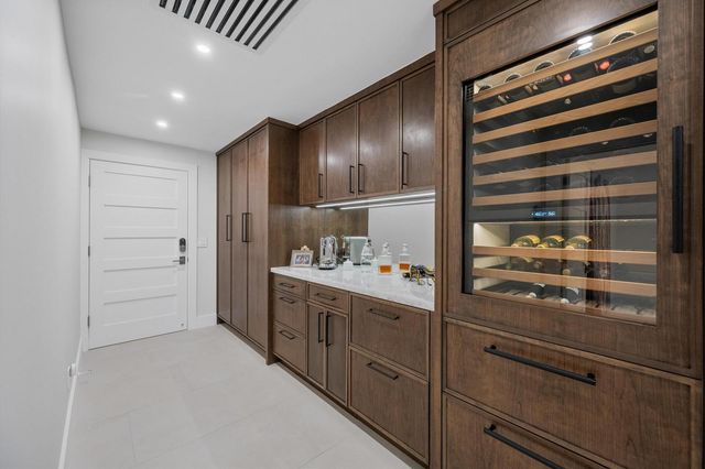 8884 SE Pelican Island Way, Hobe Sound, FL 33455