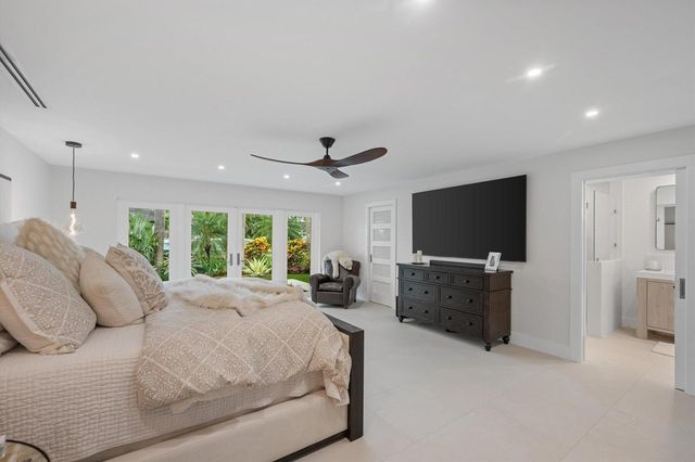 8884 SE Pelican Island Way, Hobe Sound, FL 33455