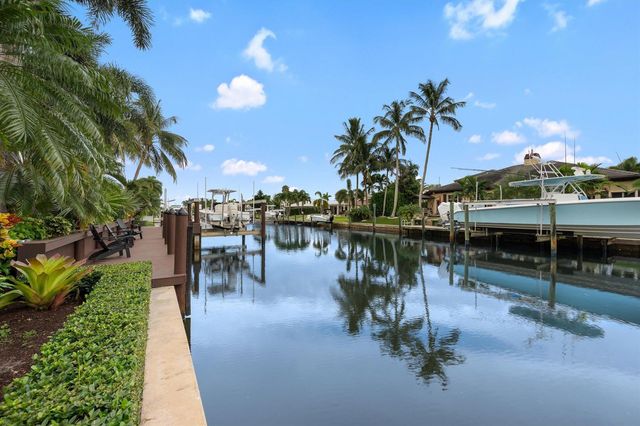 8884 SE Pelican Island Way, Hobe Sound, FL 33455