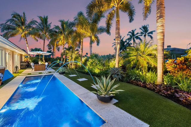8884 SE Pelican Island Way, Hobe Sound, FL 33455