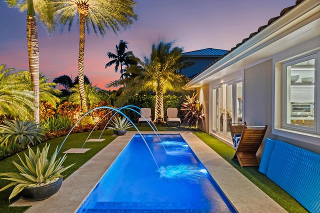 8884 SE Pelican Island Way, Hobe Sound, FL 33455