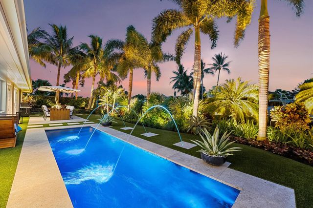 8884 SE Pelican Island Way, Hobe Sound, FL 33455