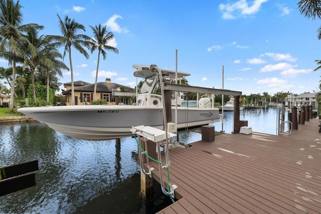 8884 SE Pelican Island Way, Hobe Sound, FL 33455