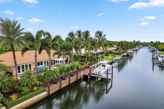 8884 SE Pelican Island Way, Hobe Sound, FL 33455