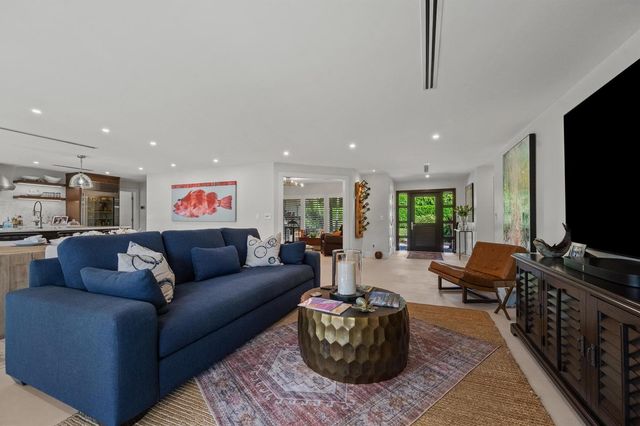 8884 SE Pelican Island Way, Hobe Sound, FL 33455