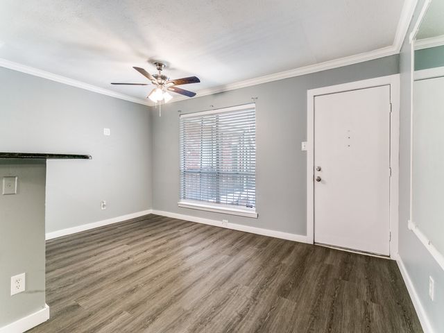 4525 Gilbert Avenue 203, Dallas, TX 75219