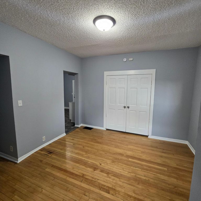 2102 Lyndale Avenue N, Minneapolis, MN 55411 — photo 4
