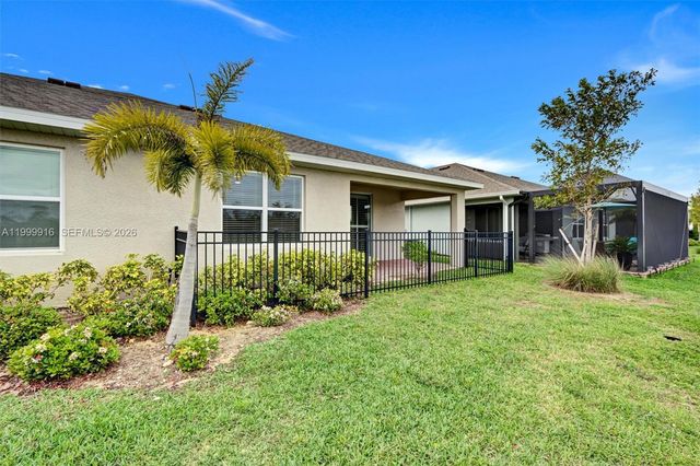 20462 Plumwood Loop, North Fort Myers, FL 33917