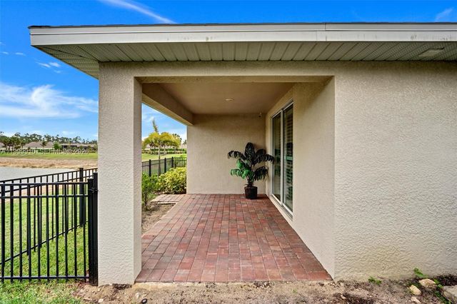 20462 Plumwood Loop, North Fort Myers, FL 33917