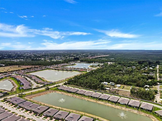 20462 Plumwood Loop, North Fort Myers, FL 33917