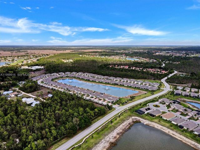 20462 Plumwood Loop, North Fort Myers, FL 33917