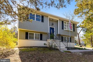 135 DENNISVILLE RD, Cape May Court House, NJ 08210
