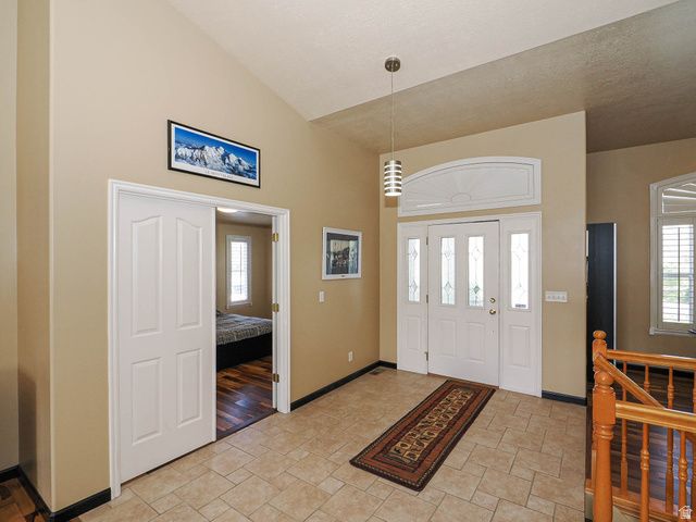 6289 S RIVER BLUFFS RD, Murray, UT 84123