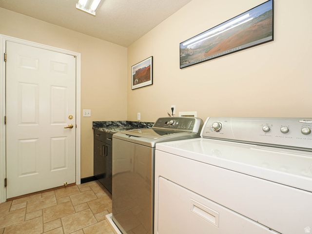 6289 S RIVER BLUFFS RD, Murray, UT 84123
