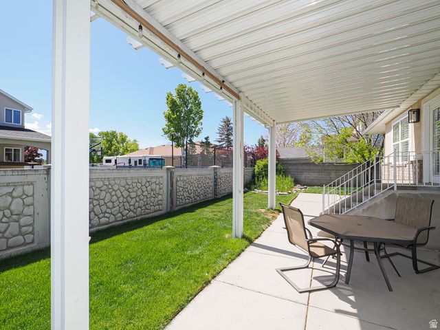 6289 S RIVER BLUFFS RD, Murray, UT 84123