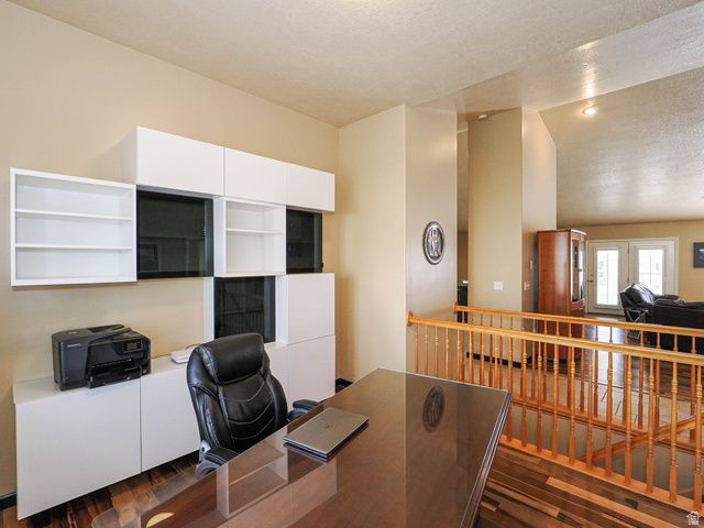 6289 S RIVER BLUFFS RD, Murray, UT 84123