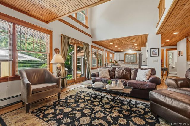 342 Lake Shore Road, Putnam Valley, NY 10579