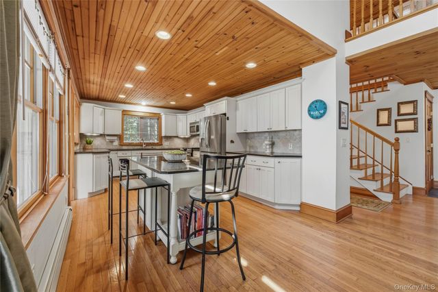 342 Lake Shore Road, Putnam Valley, NY 10579