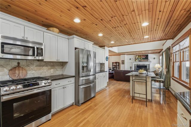 342 Lake Shore Road, Putnam Valley, NY 10579