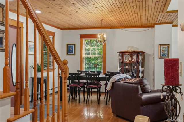342 Lake Shore Road, Putnam Valley, NY 10579