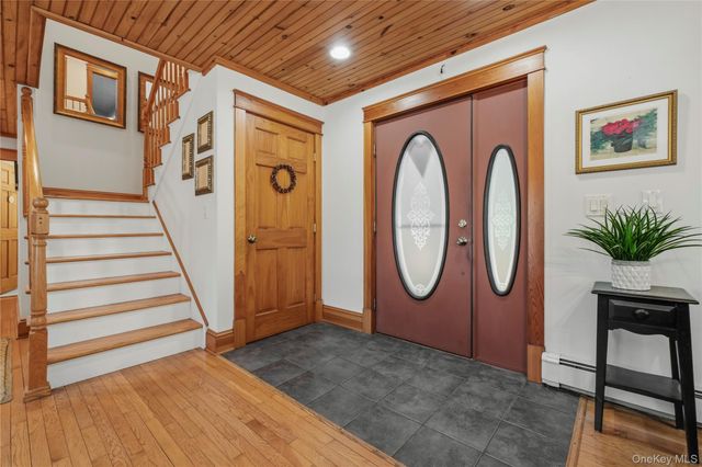 342 Lake Shore Road, Putnam Valley, NY 10579
