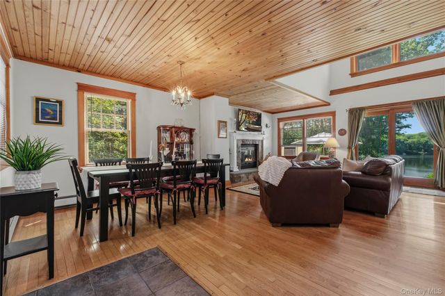342 Lake Shore Road, Putnam Valley, NY 10579