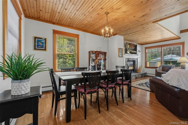 342 Lake Shore Road, Putnam Valley, NY 10579