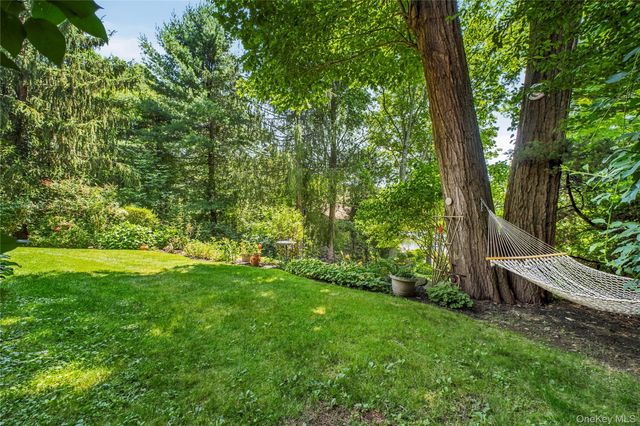 342 Lake Shore Road, Putnam Valley, NY 10579