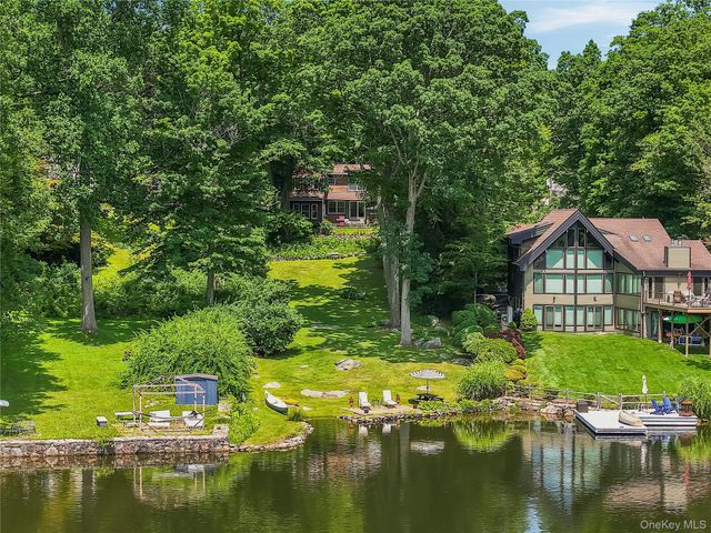 342 Lake Shore Road, Putnam Valley, NY 10579