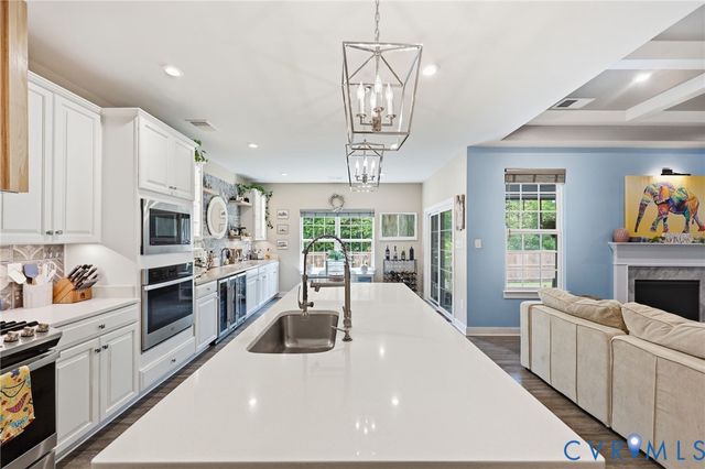 9284 Janeway Dr, Mechanicsville, VA 23116