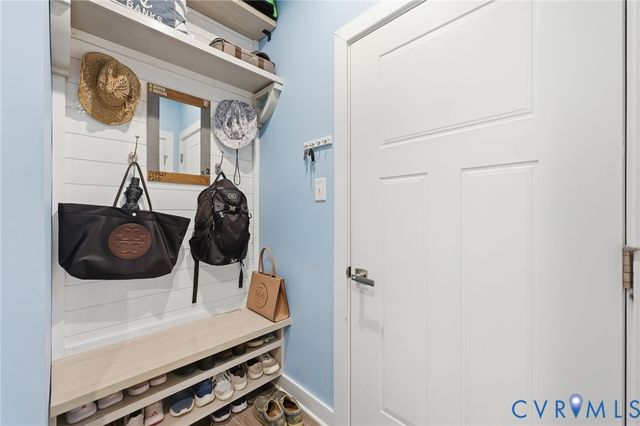 9284 Janeway Dr, Mechanicsville, VA 23116